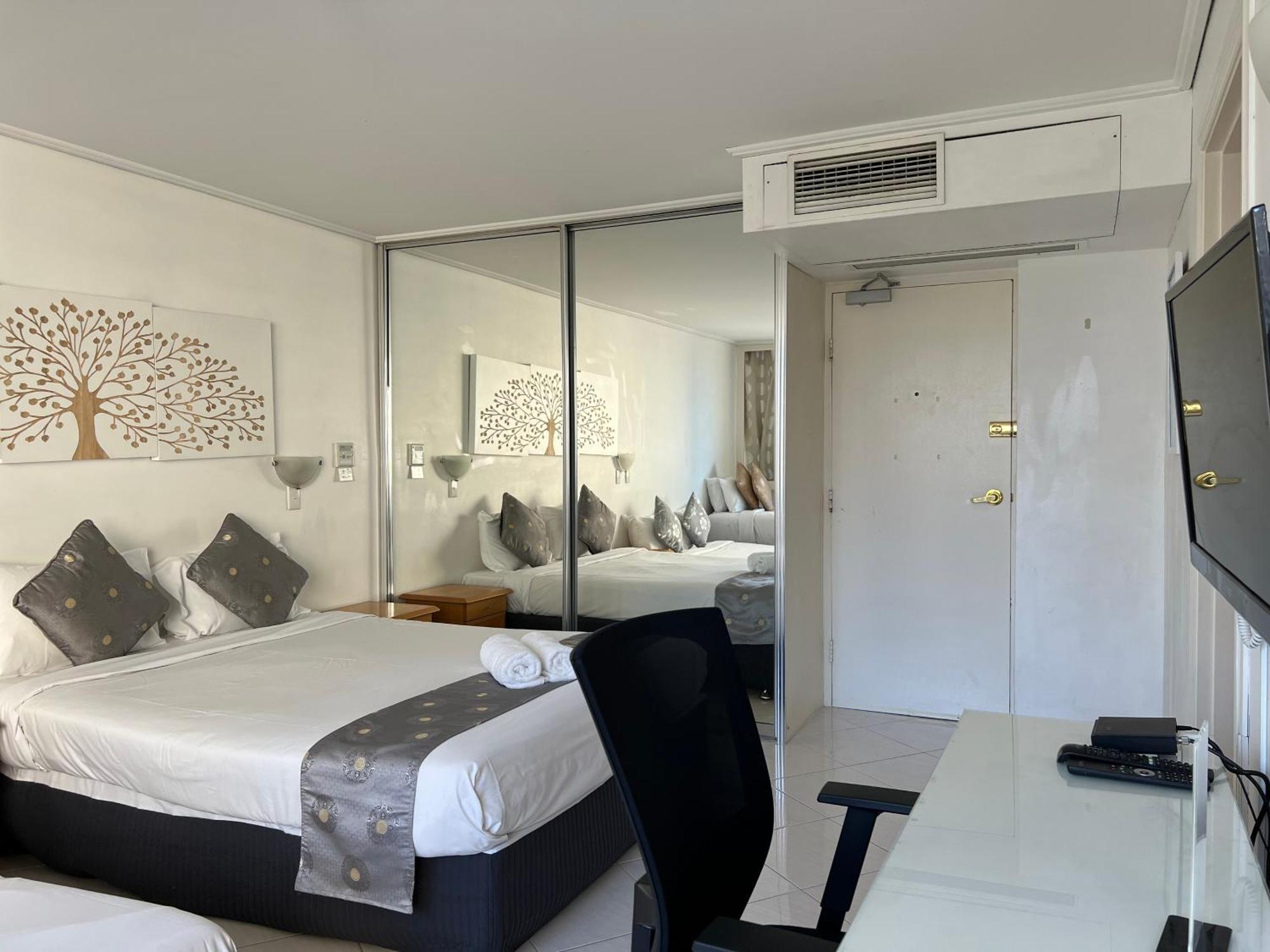 Sydney Hyde Park Private Apartments By Paxsafe Ruang foto
